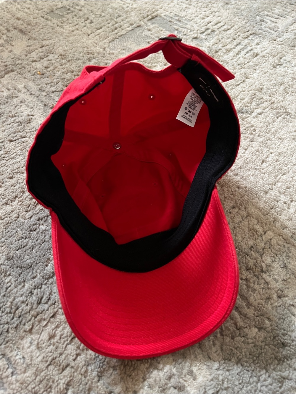 Nike Canada soccer Red Baseball Cap - Picture 3 of 4